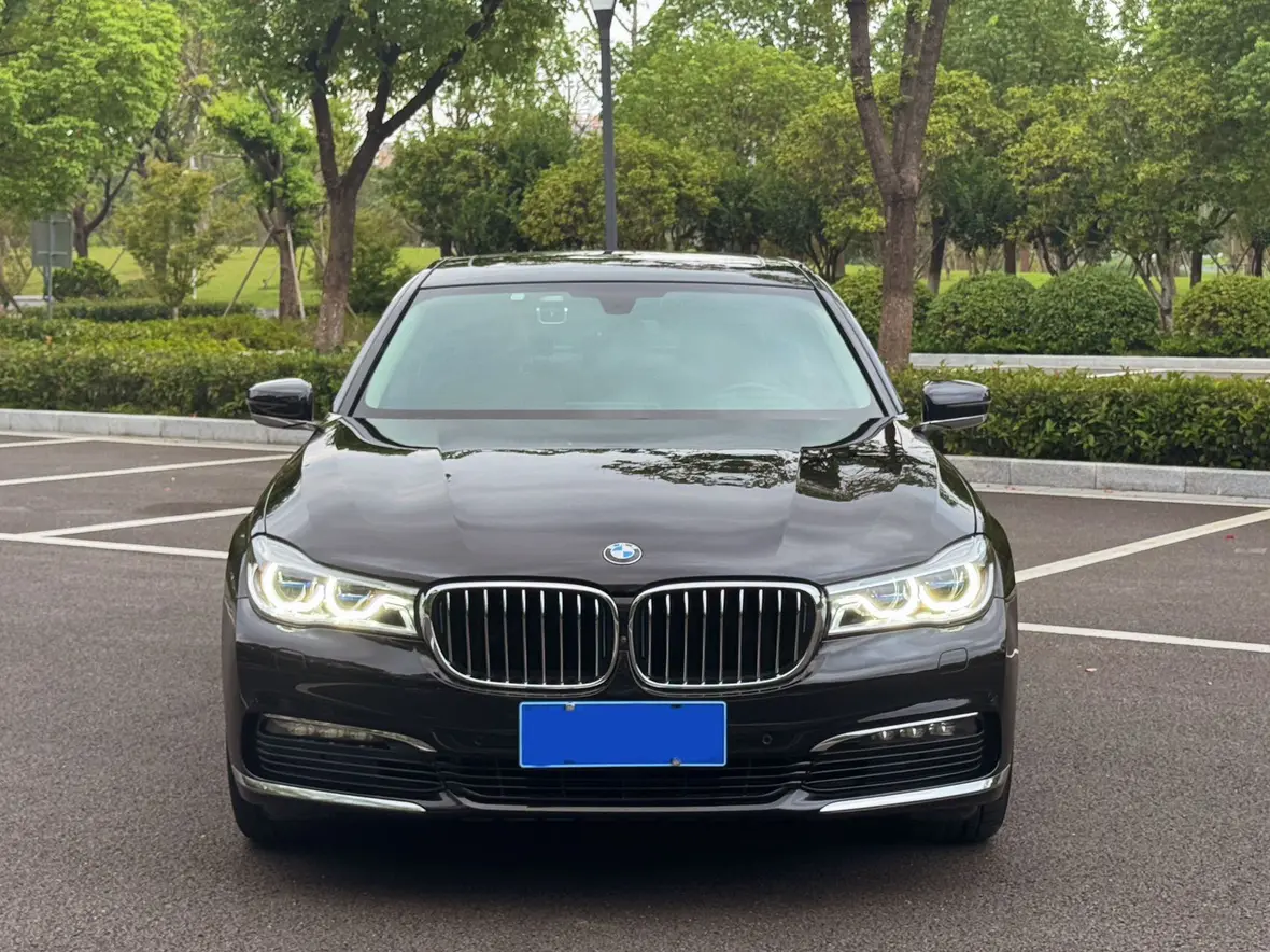 BMW 7 Series PHEV