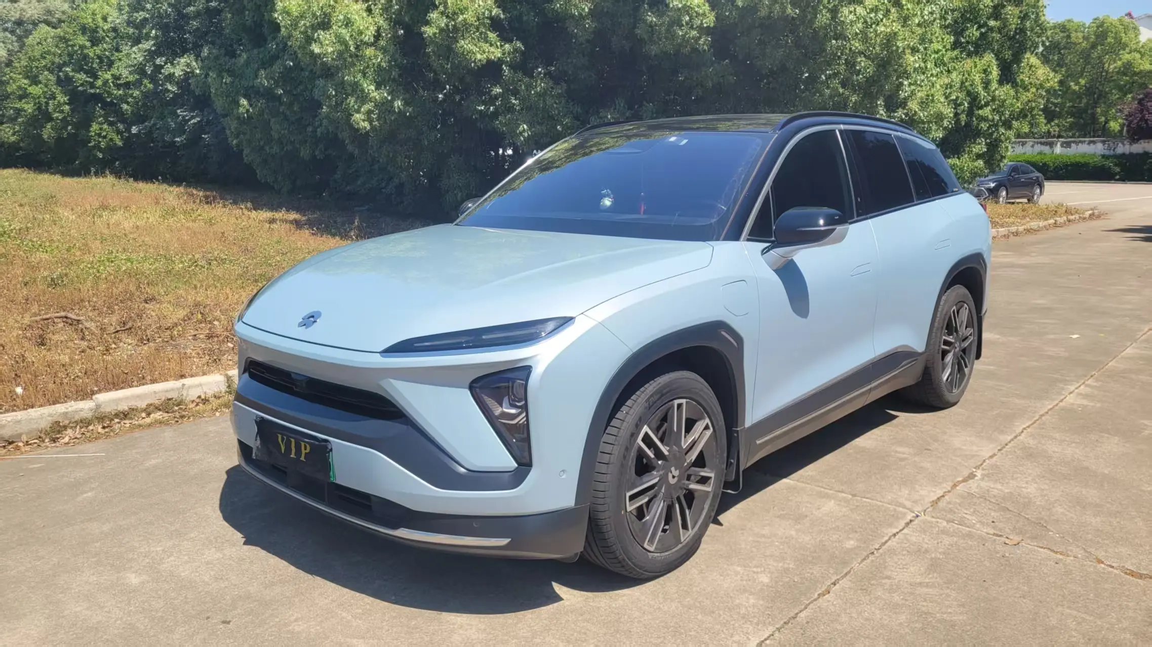 NIO ES6