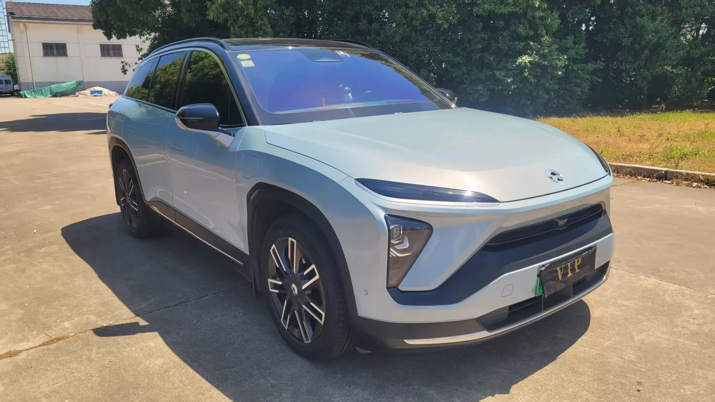 NIO ES6