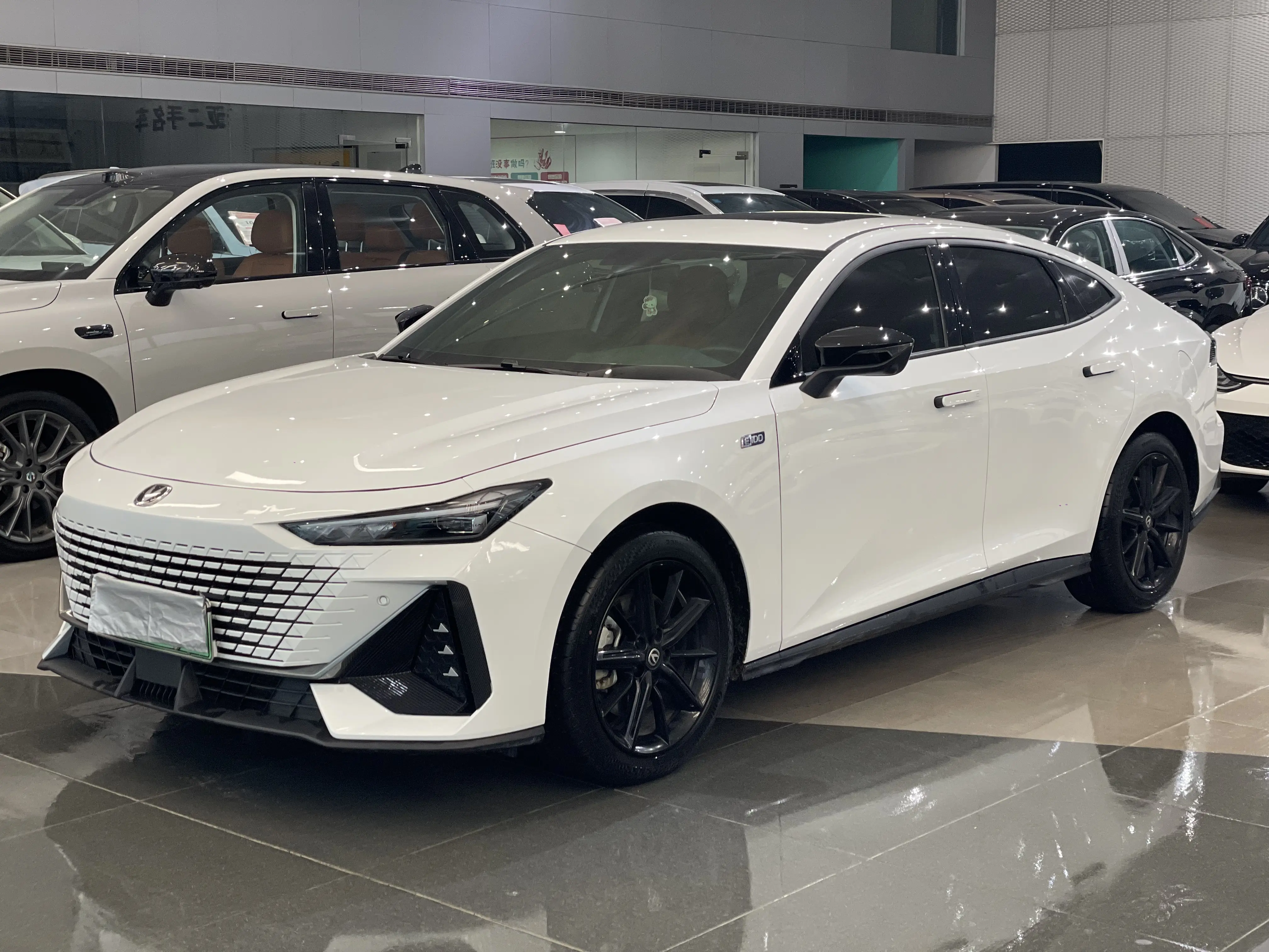 Changan UNI-V