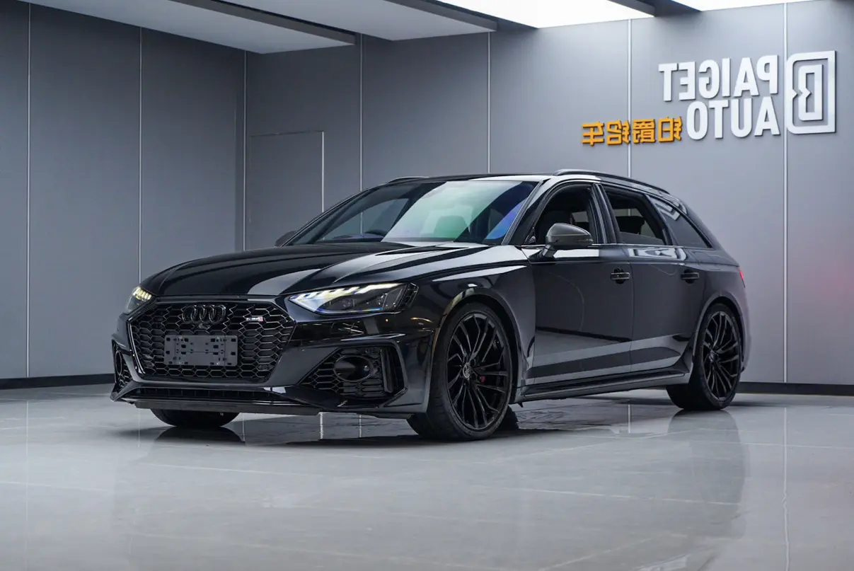 Audi RS 4
