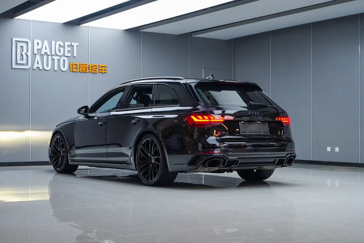 Audi RS 4