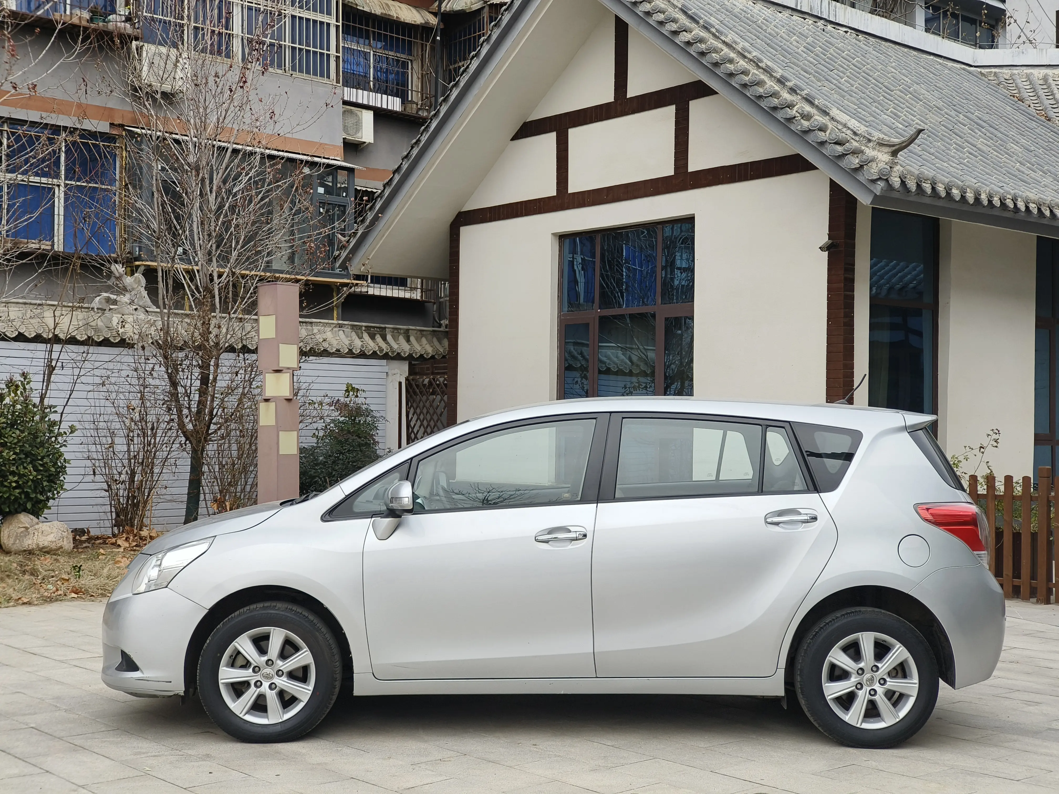 Toyota Verso / EZ