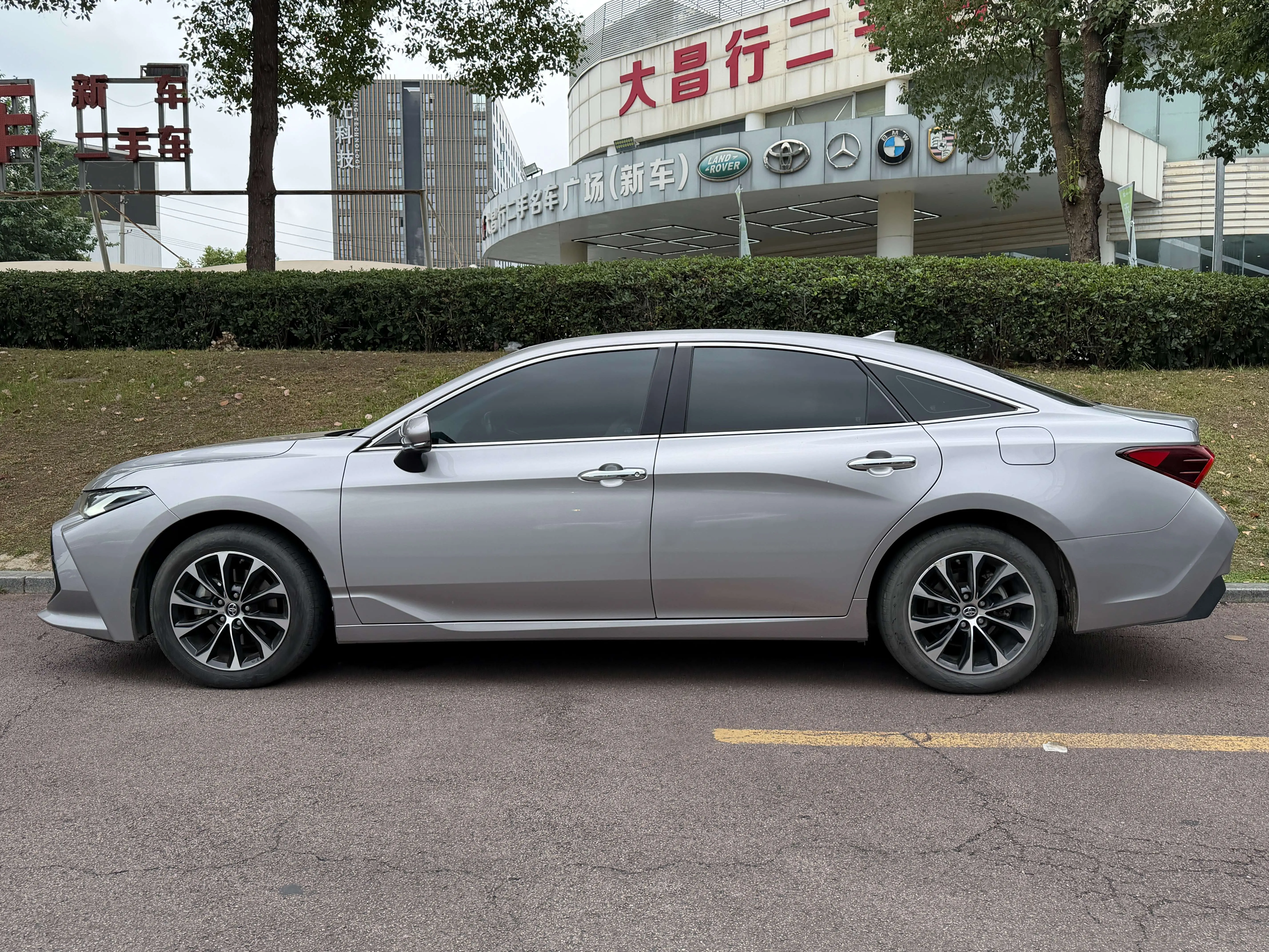 Toyota Avalon
