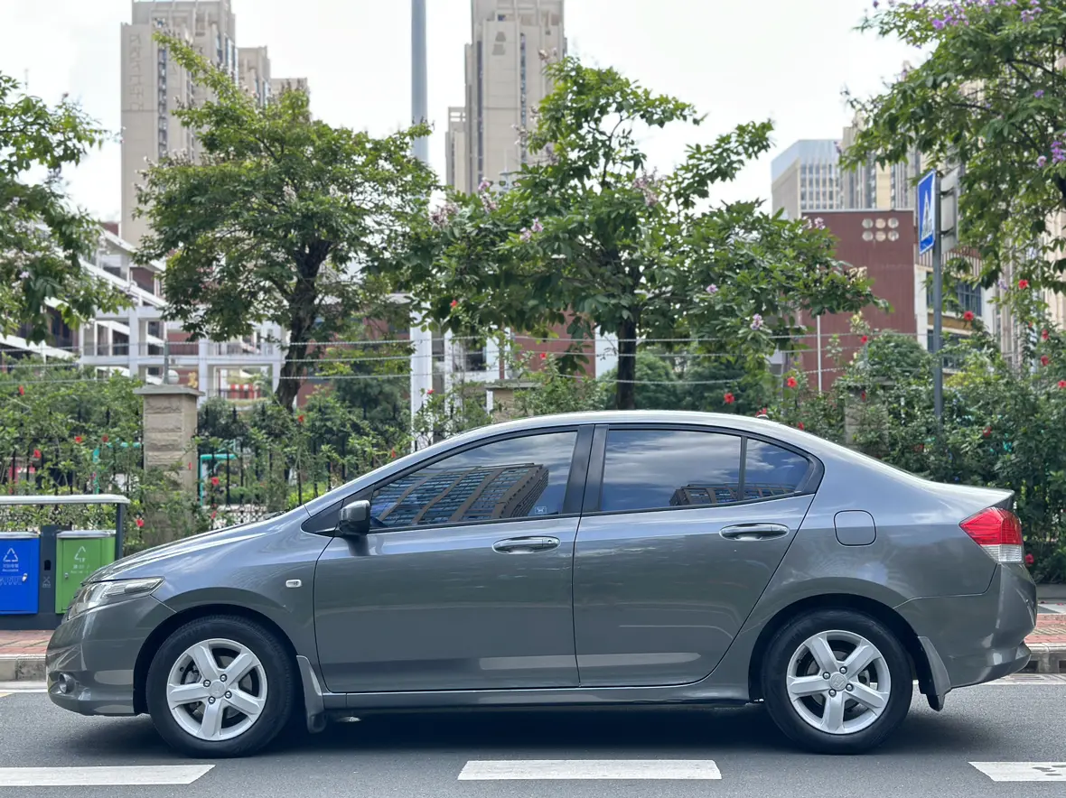 Honda Avant-garde classic