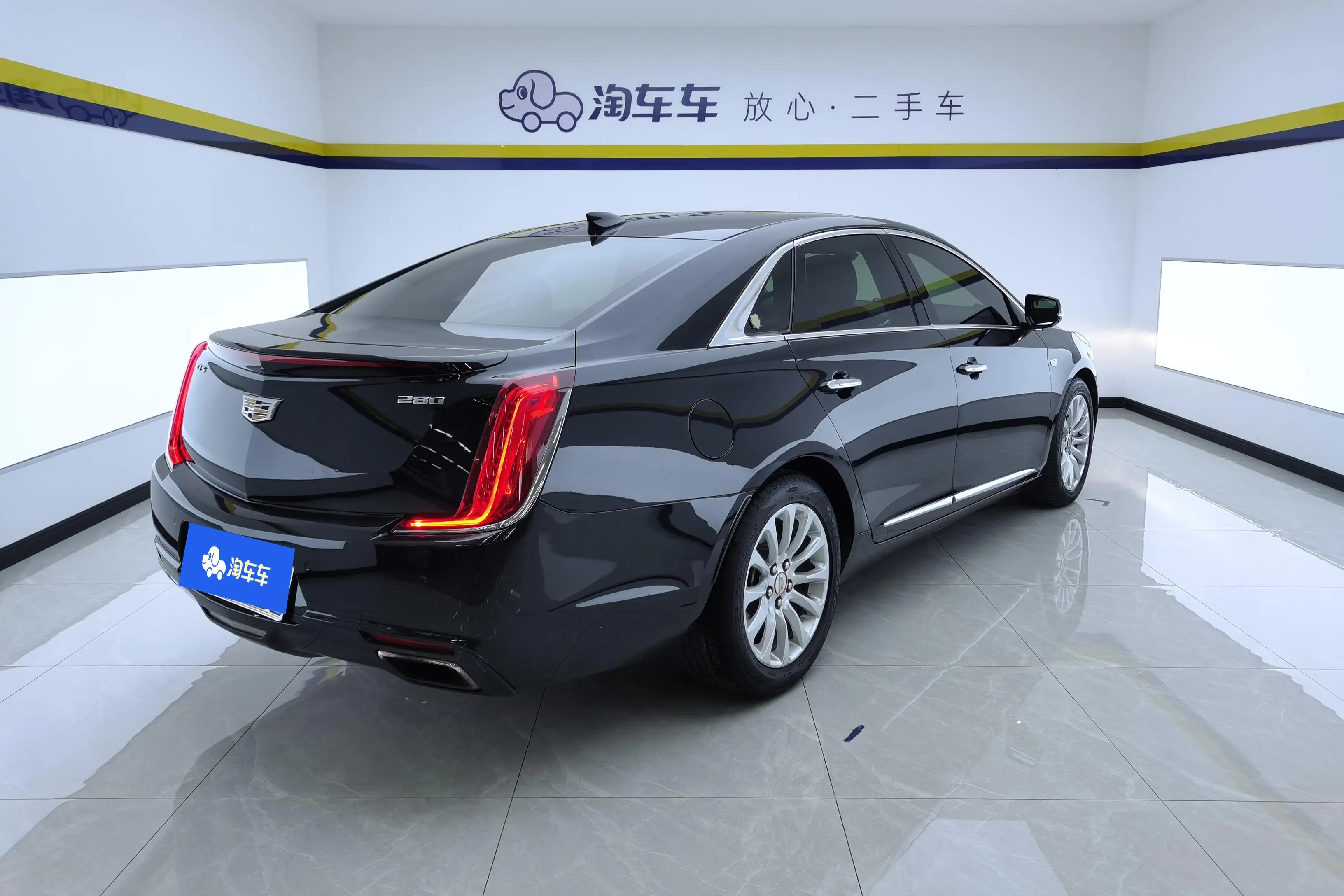 Cadillac XTS