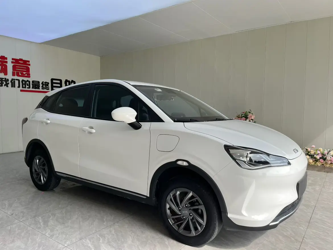 NETA Nezha V