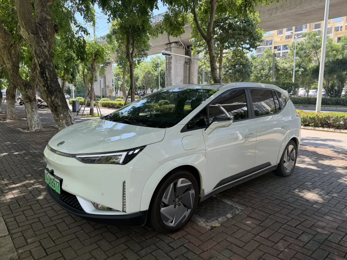 HYCAN Hechuang Z03