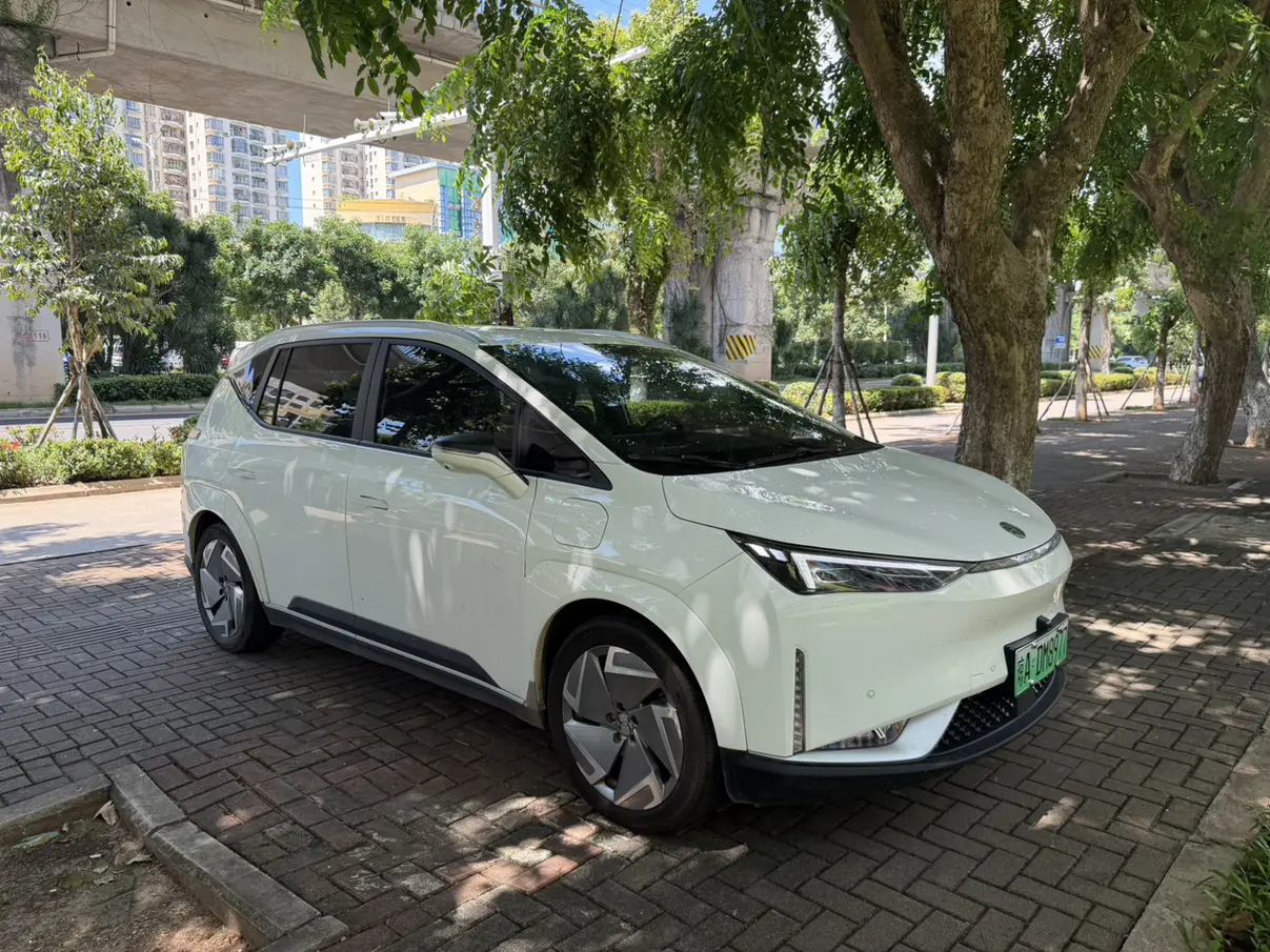 HYCAN Hechuang Z03