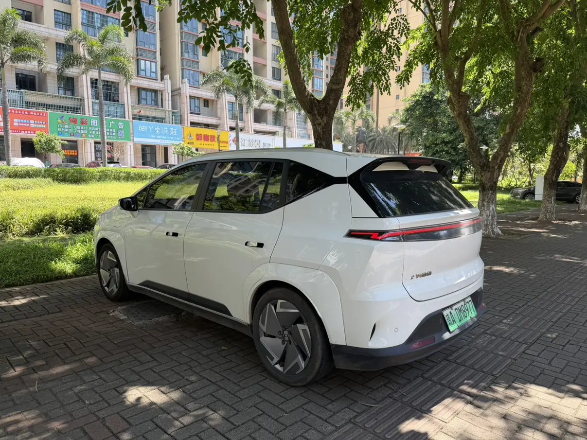 HYCAN Hechuang Z03