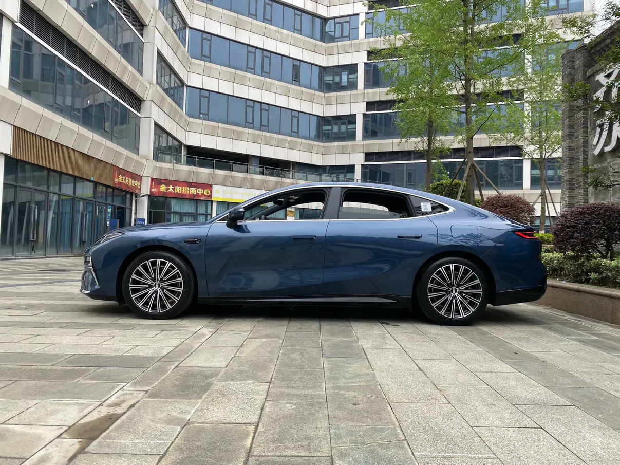 Geely Galaxy Star 8 PHEV
