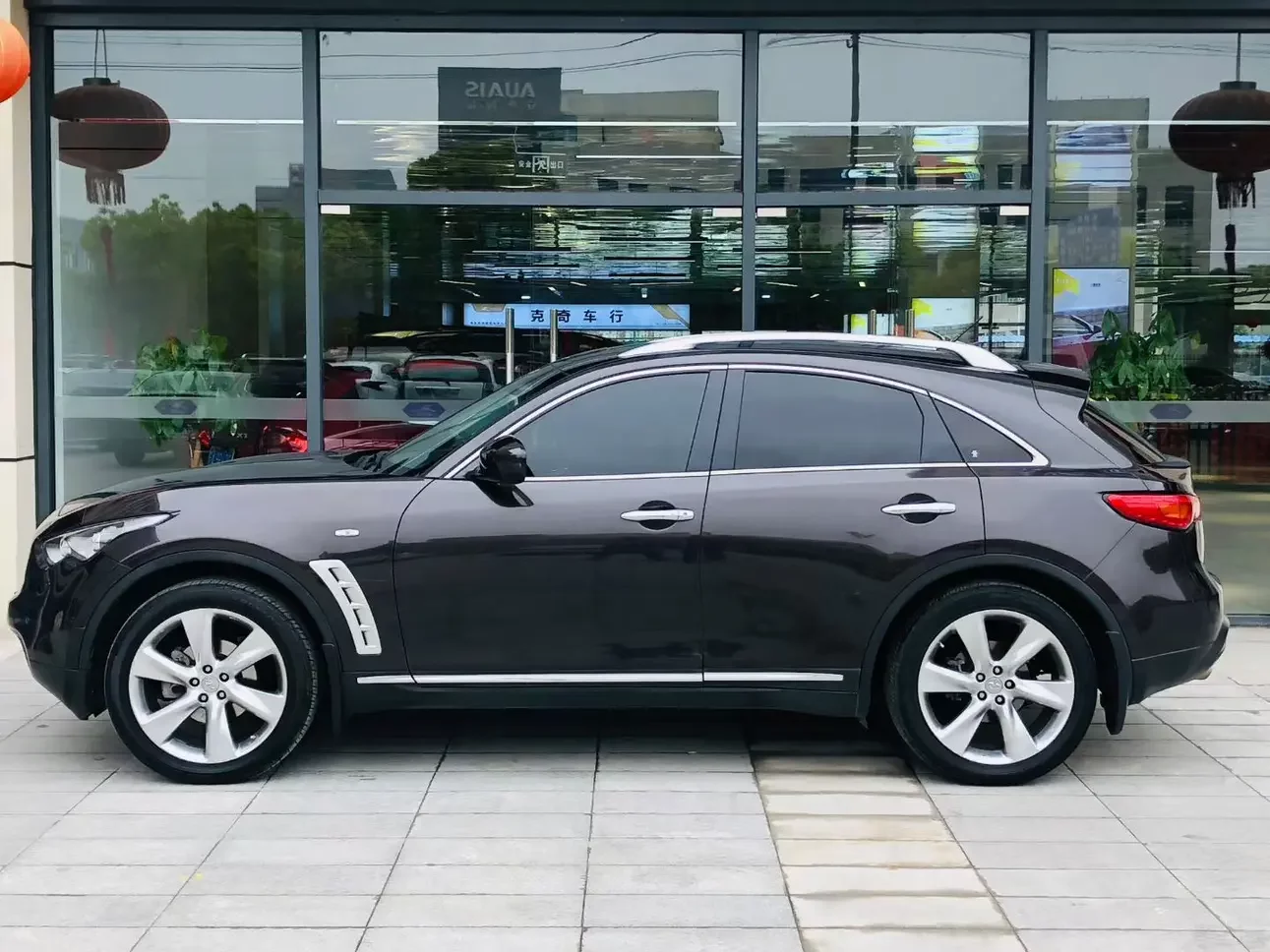 Infiniti FX