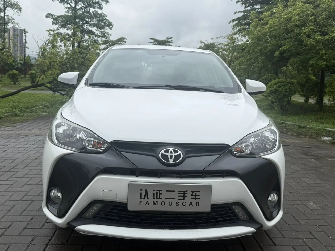 Toyota Yaris L