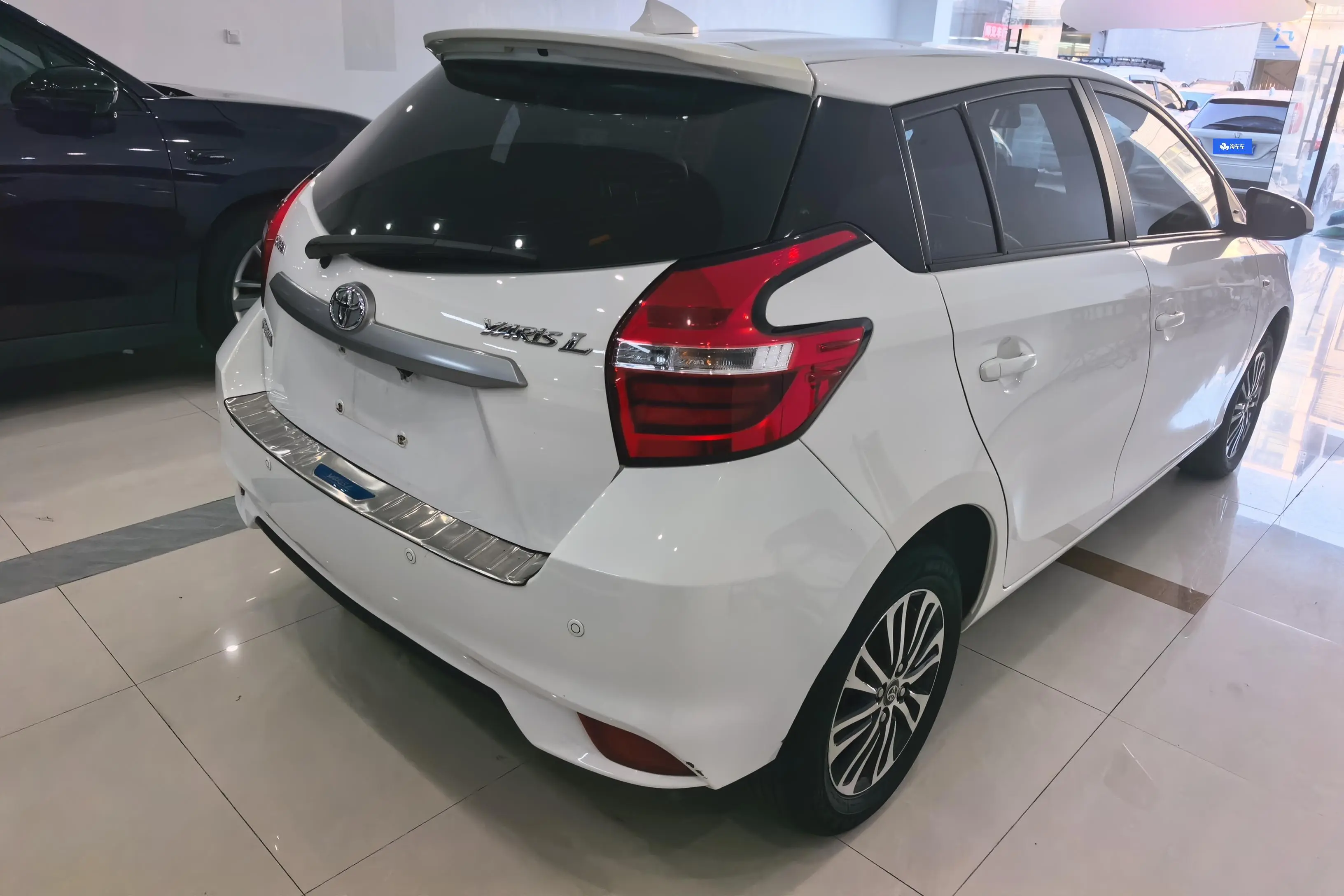 Toyota Yaris L