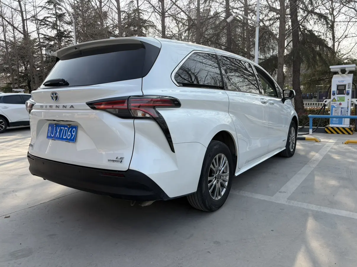 Toyota Sienna