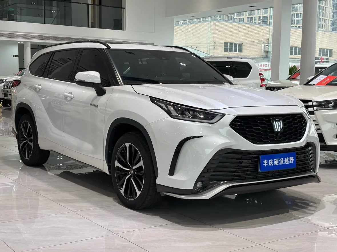 Toyota Crown Kluger