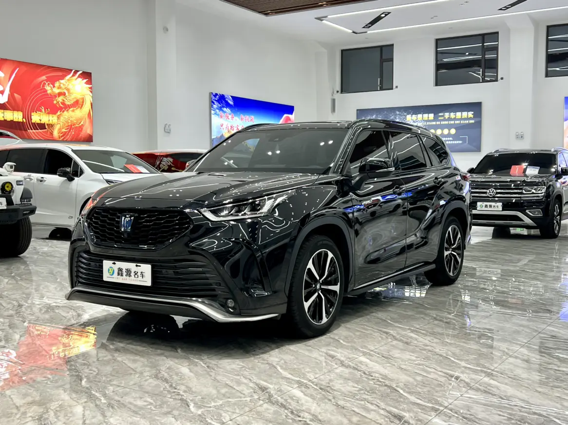 Toyota Crown Kluger