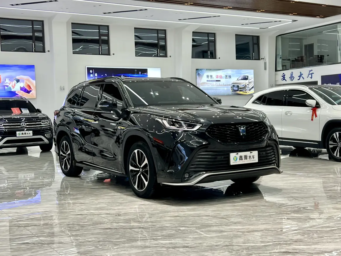 Toyota Crown Kluger