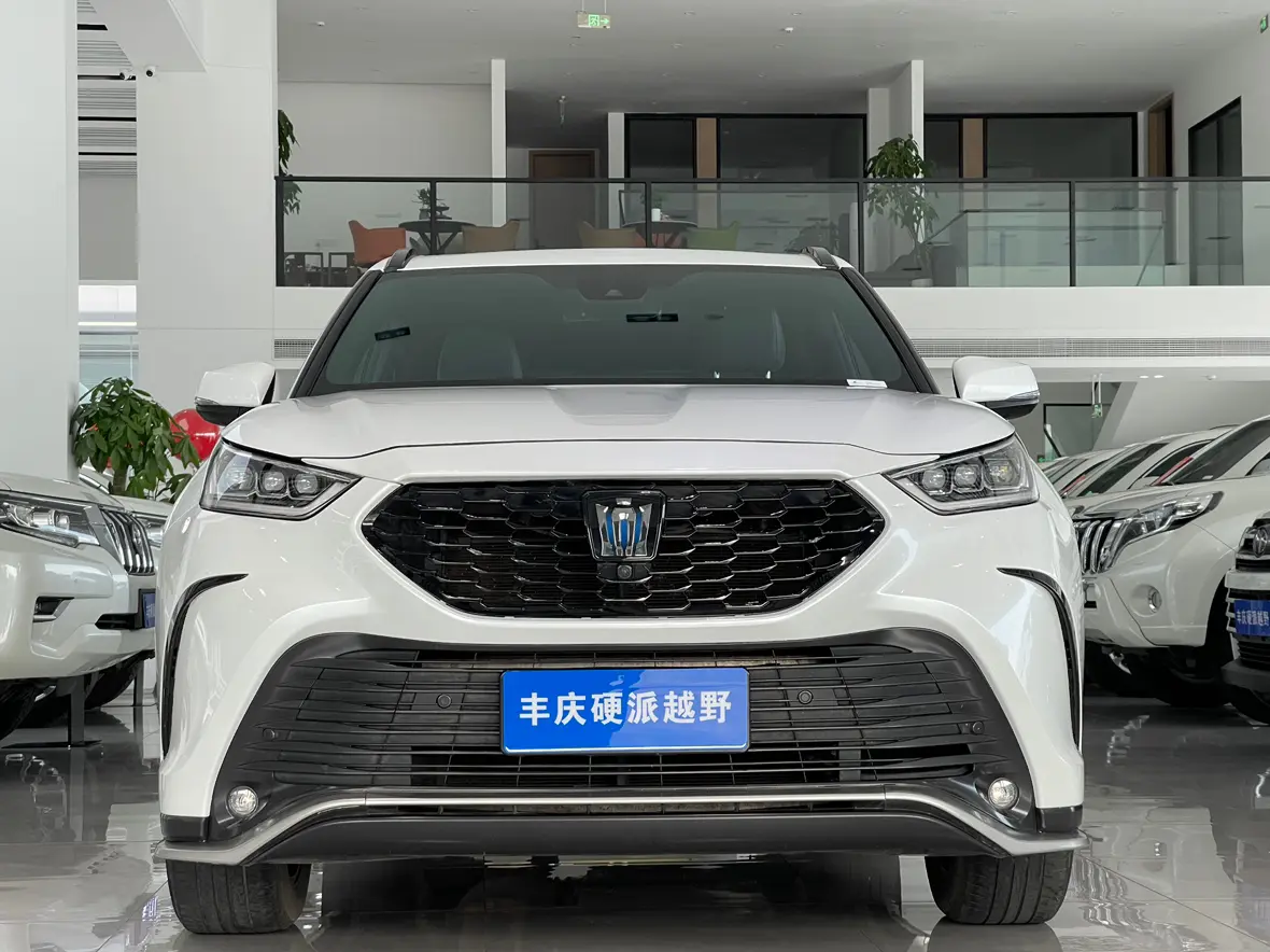 Toyota Crown Kluger