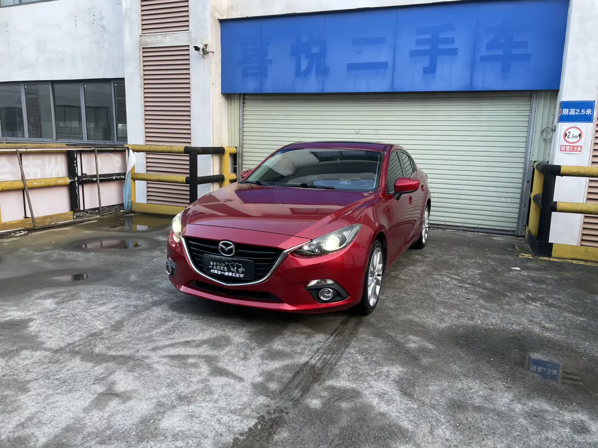 Mazda Axela