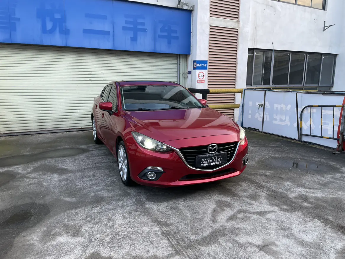 Mazda Axela