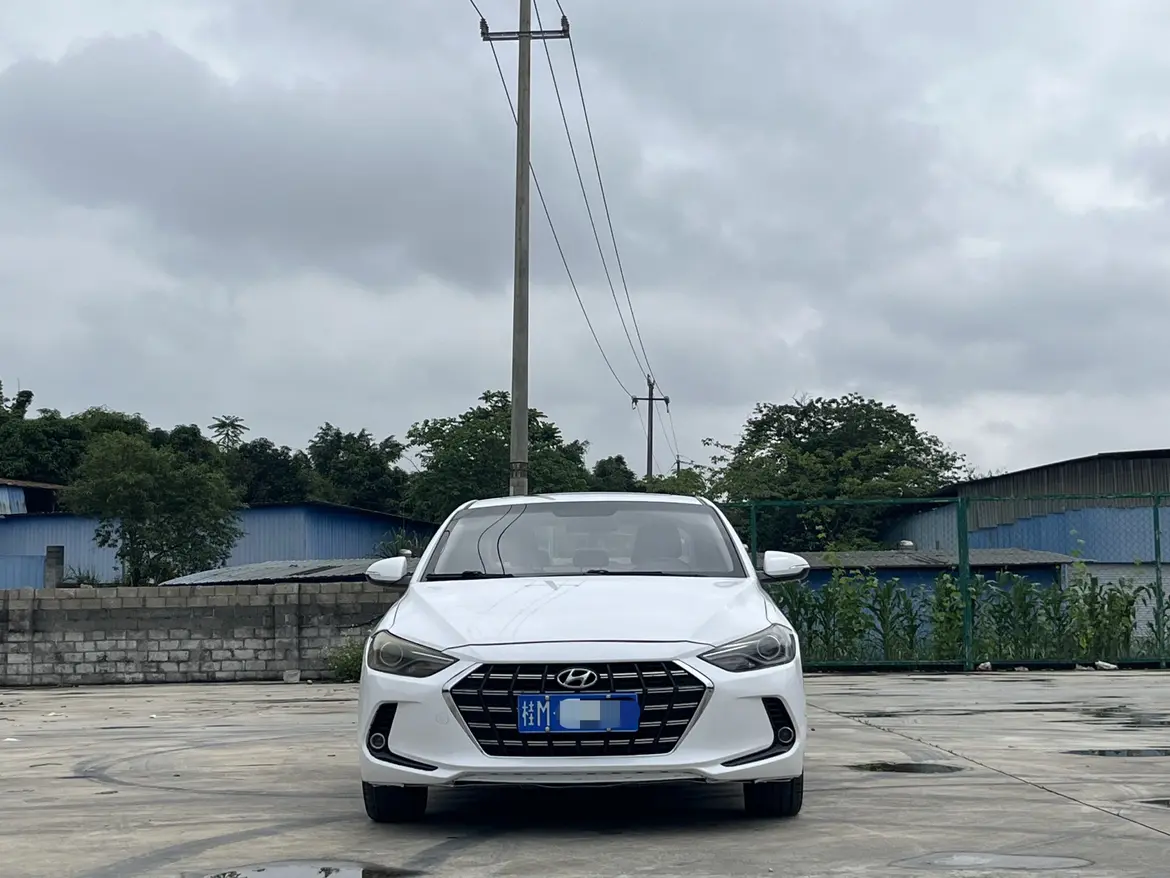 Hyundai Lead