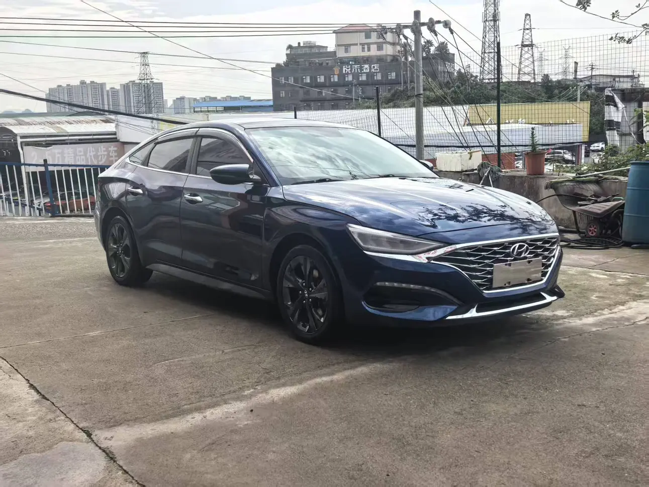 Hyundai Lafesta
