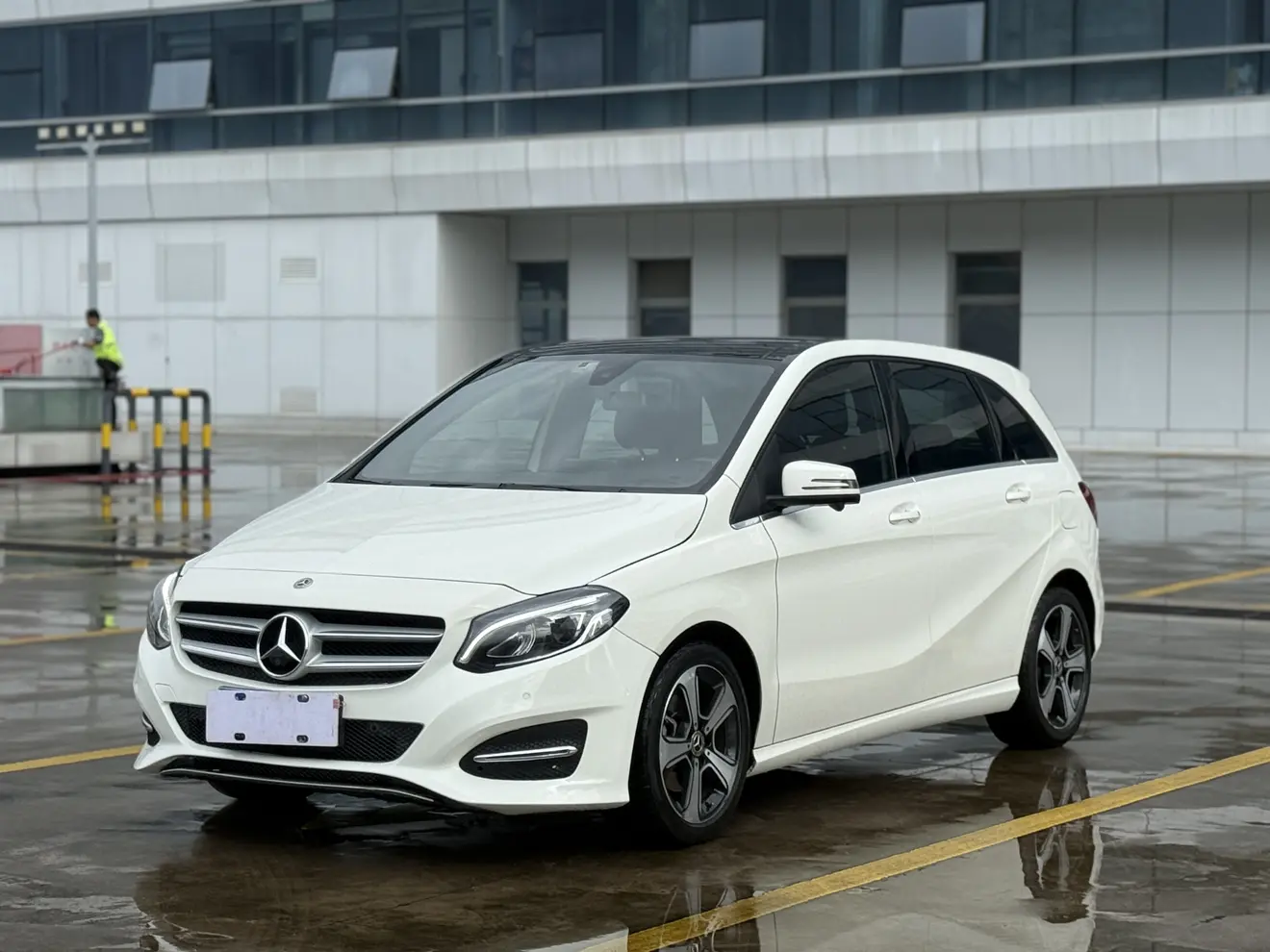Mercedes-Benz B Class