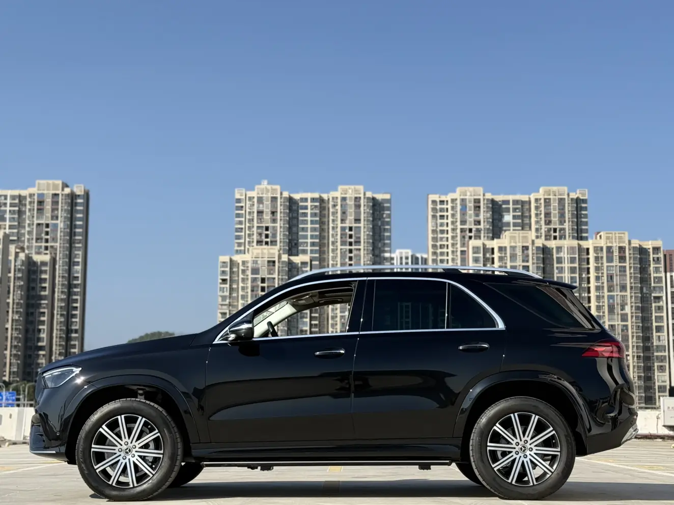 Mercedes-Benz GLE (Imported)