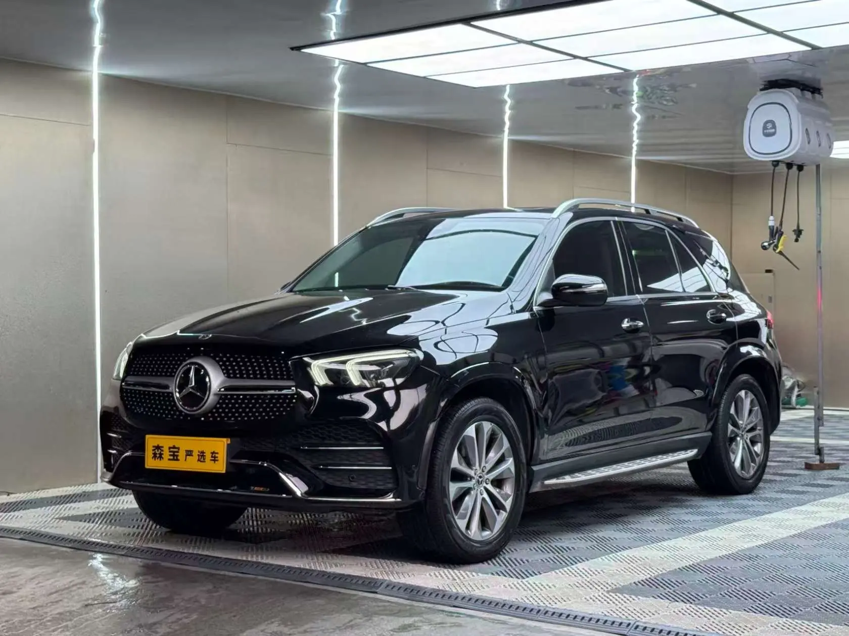 Mercedes-Benz GLE (Imported)