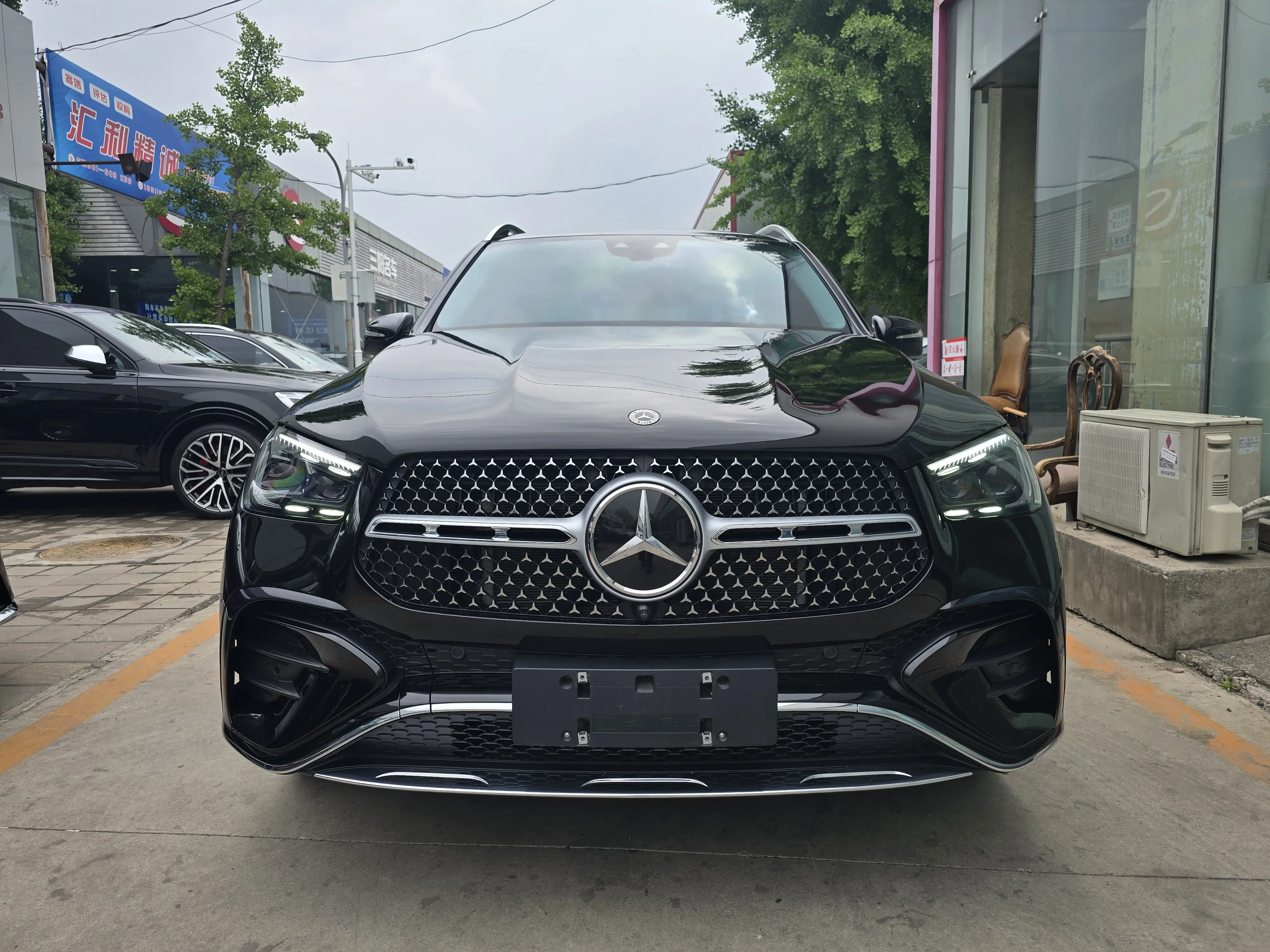 Mercedes-Benz GLE (Imported)
