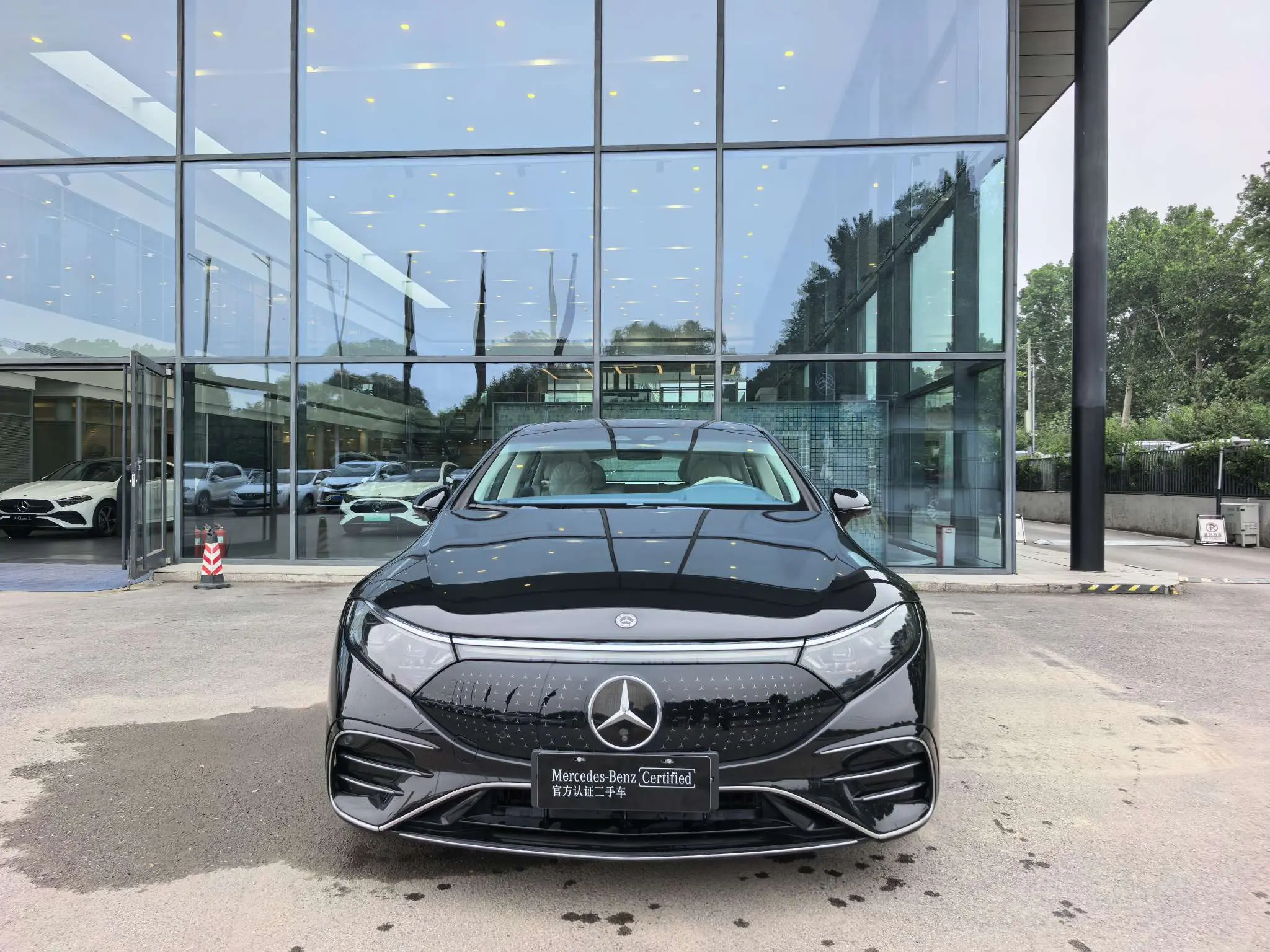 Mercedes-Benz EQS