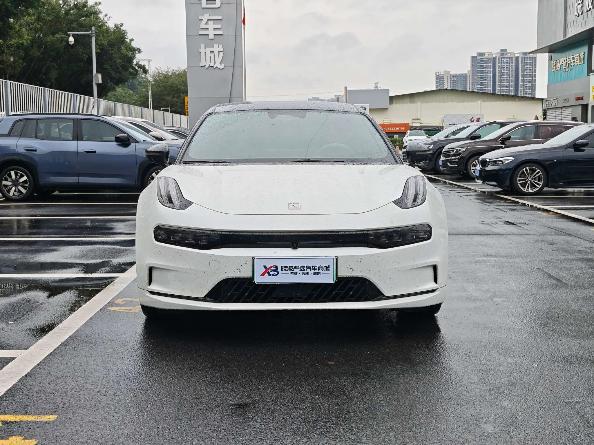 ZEEKR 001