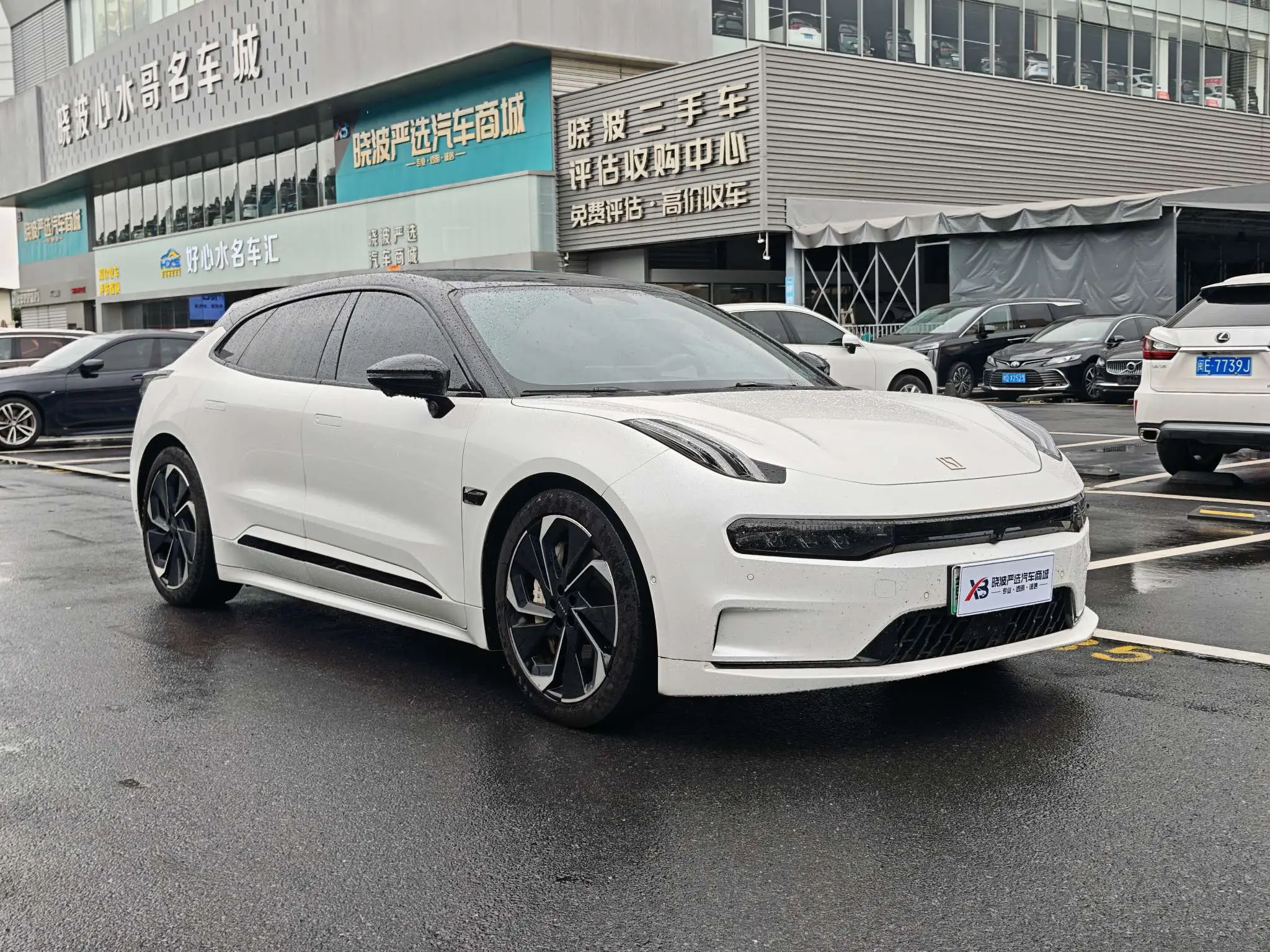 ZEEKR 001