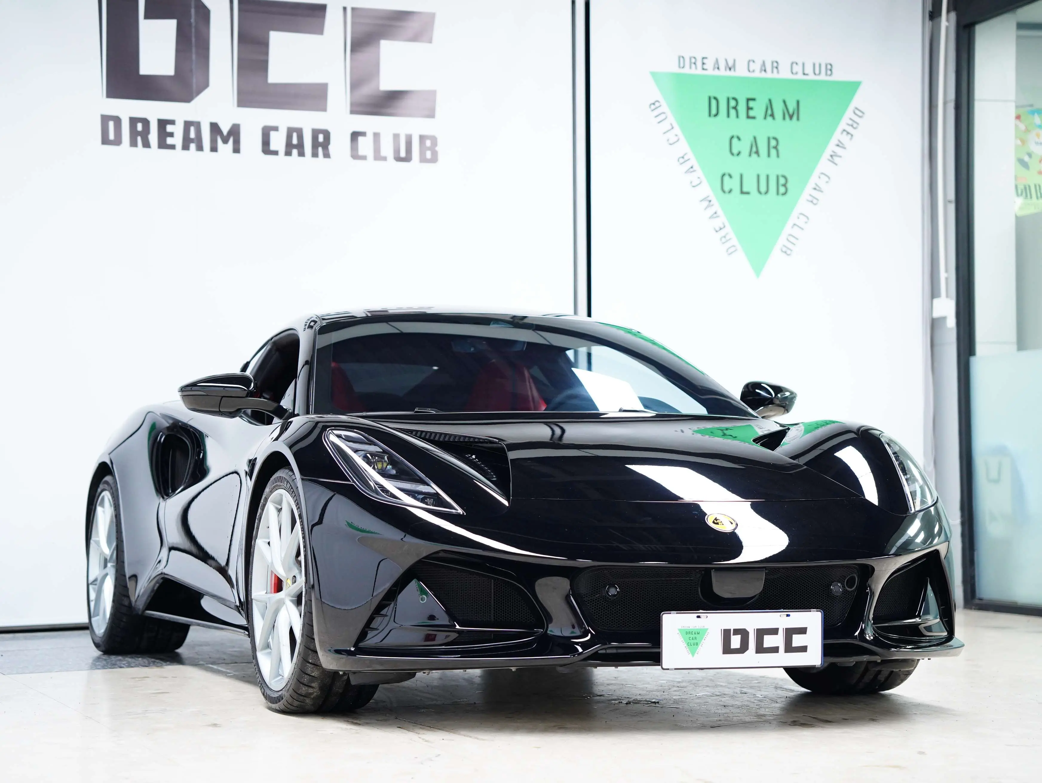 Lotus Emira