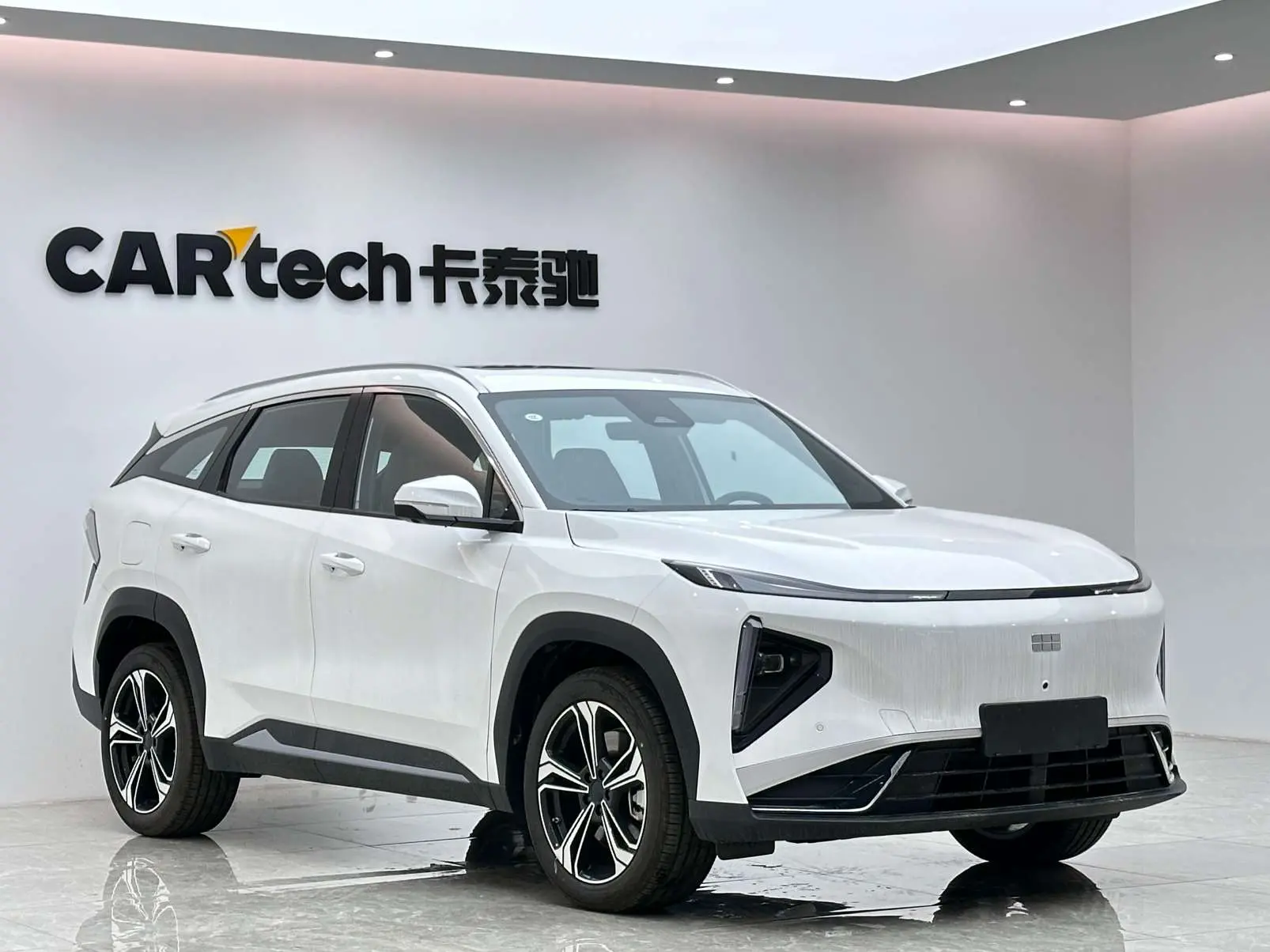 Geely Galaxy L7
