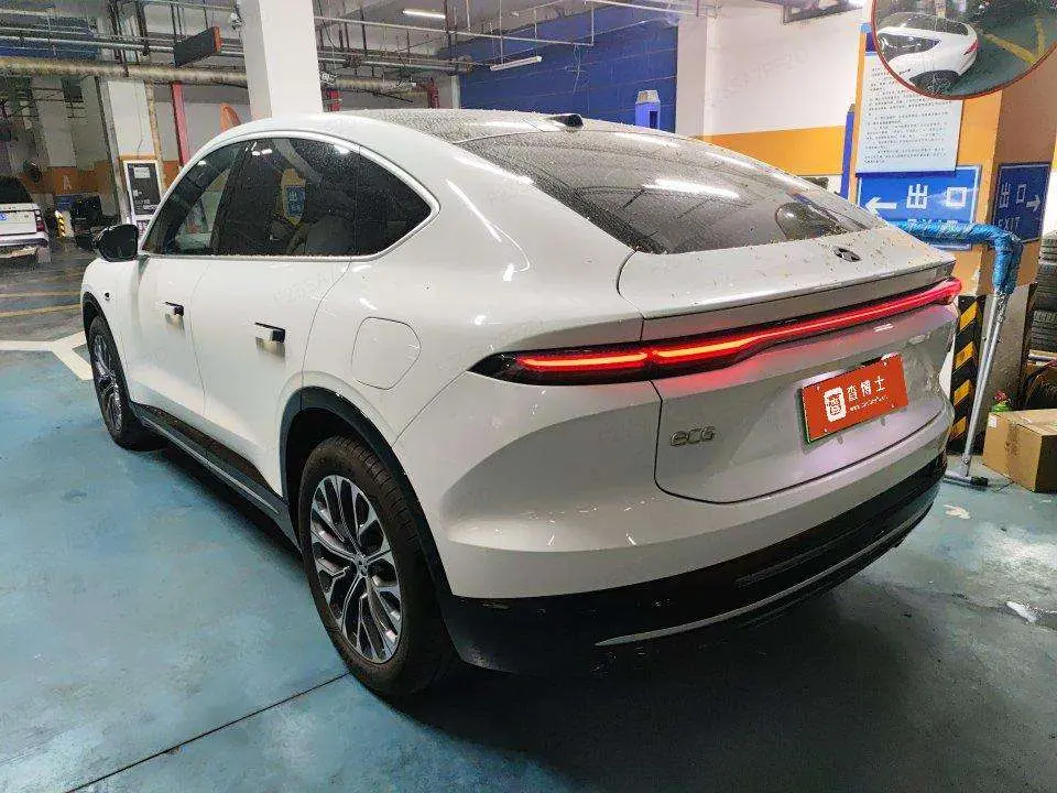 NIO EC6