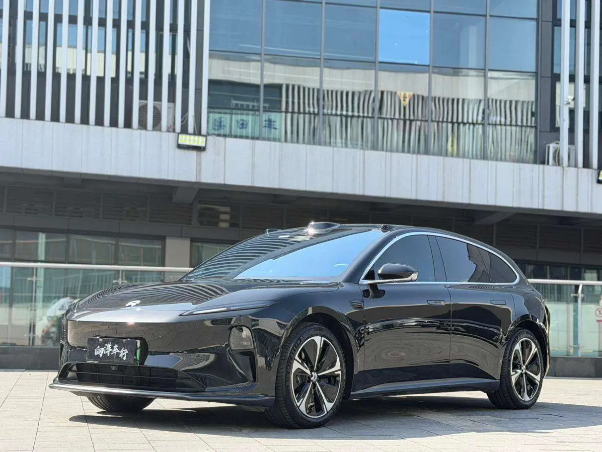 NIO ET5T