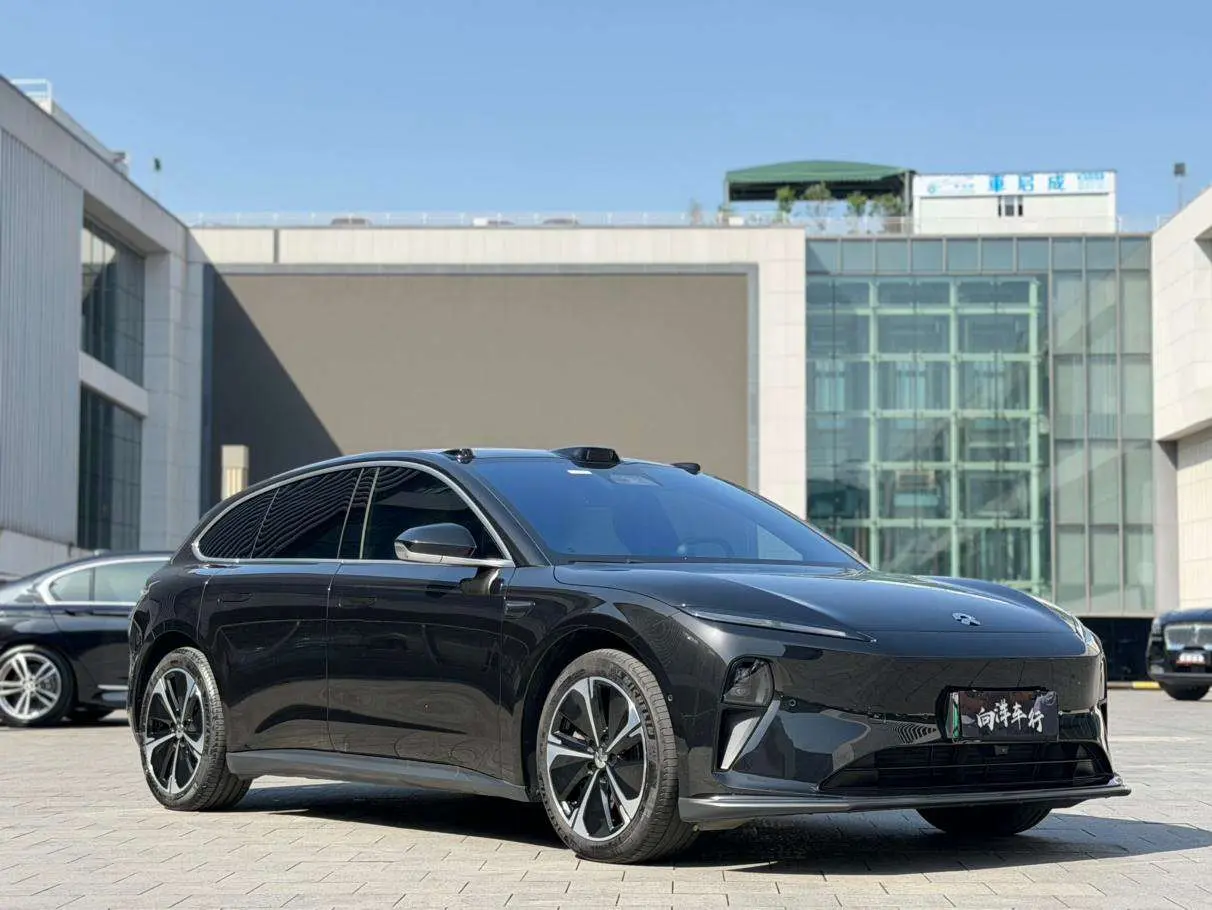 NIO ET5T