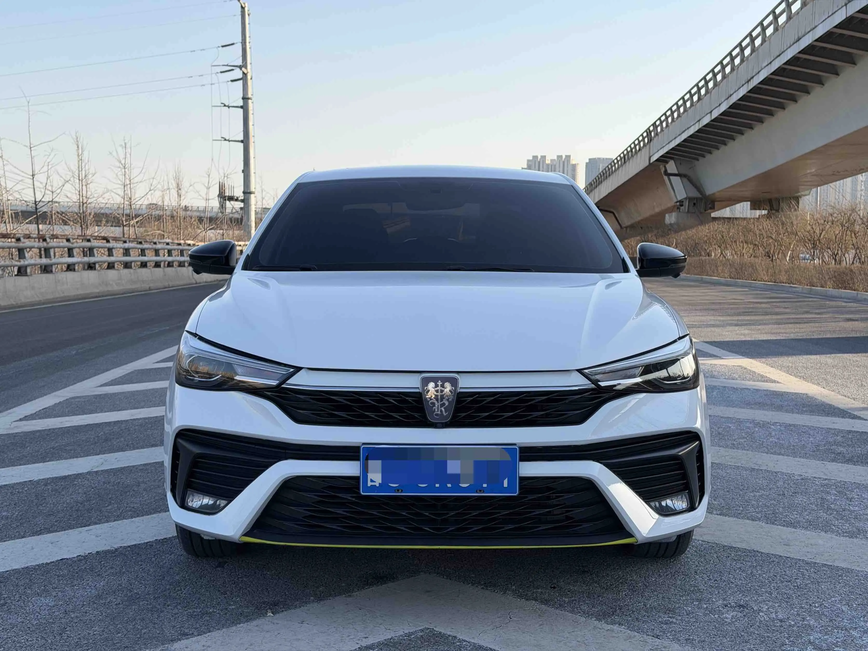 Roewe i5