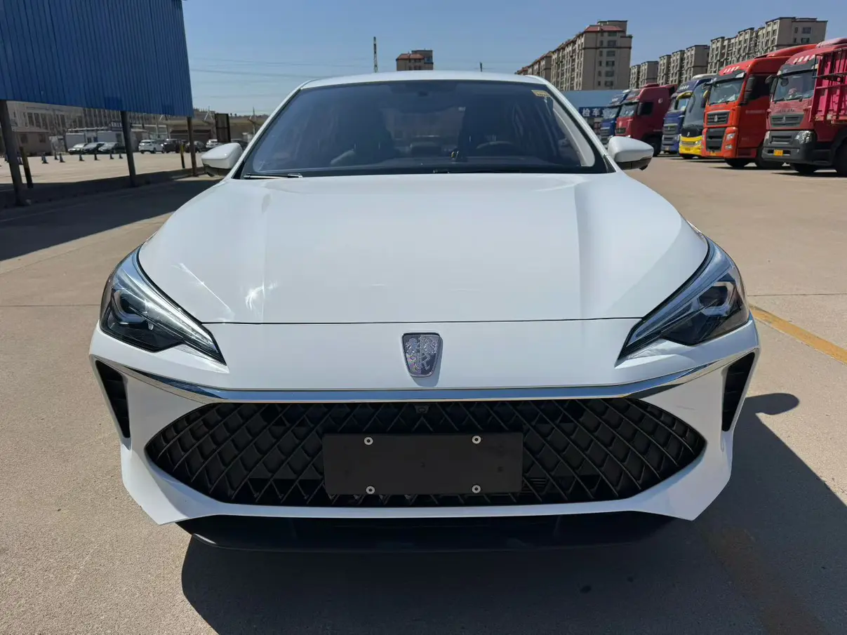 Roewe i5