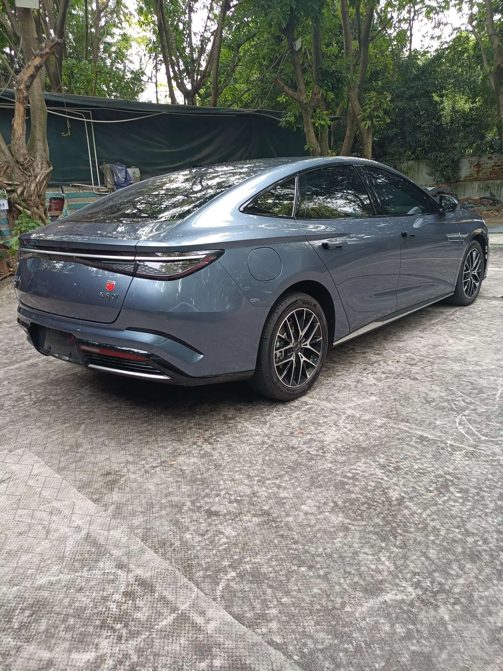 BYD Seal 07DM