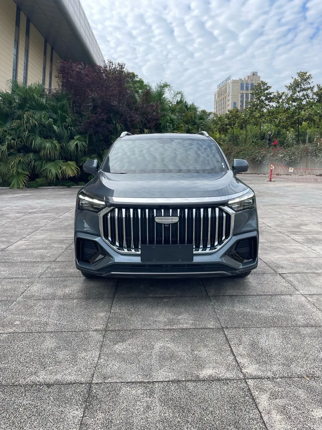 Geely Haoyue L