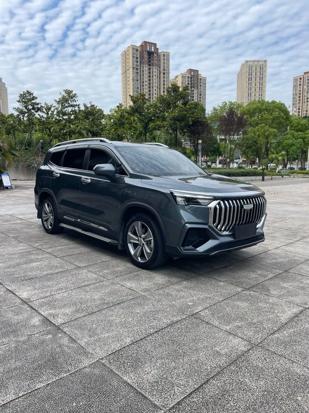 Geely Haoyue L