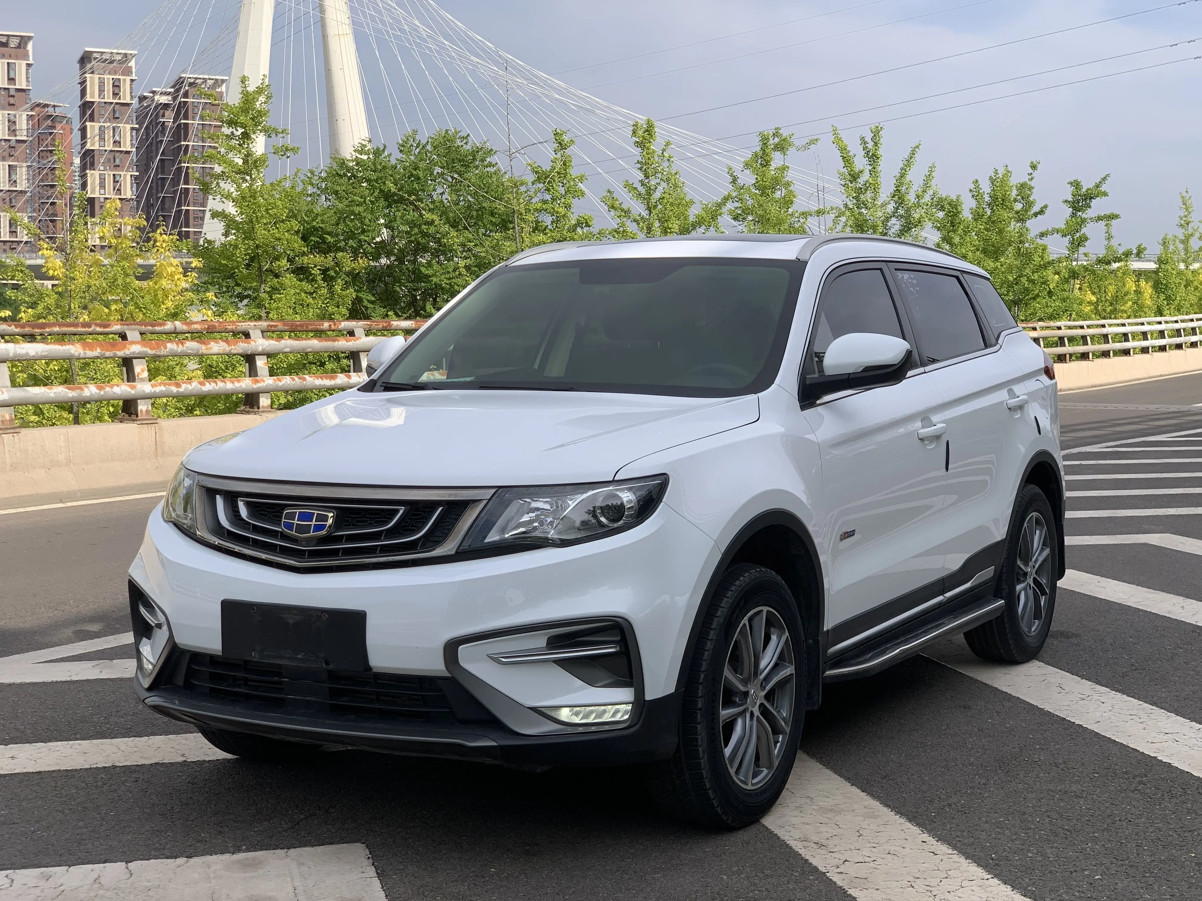 Geely Atlas