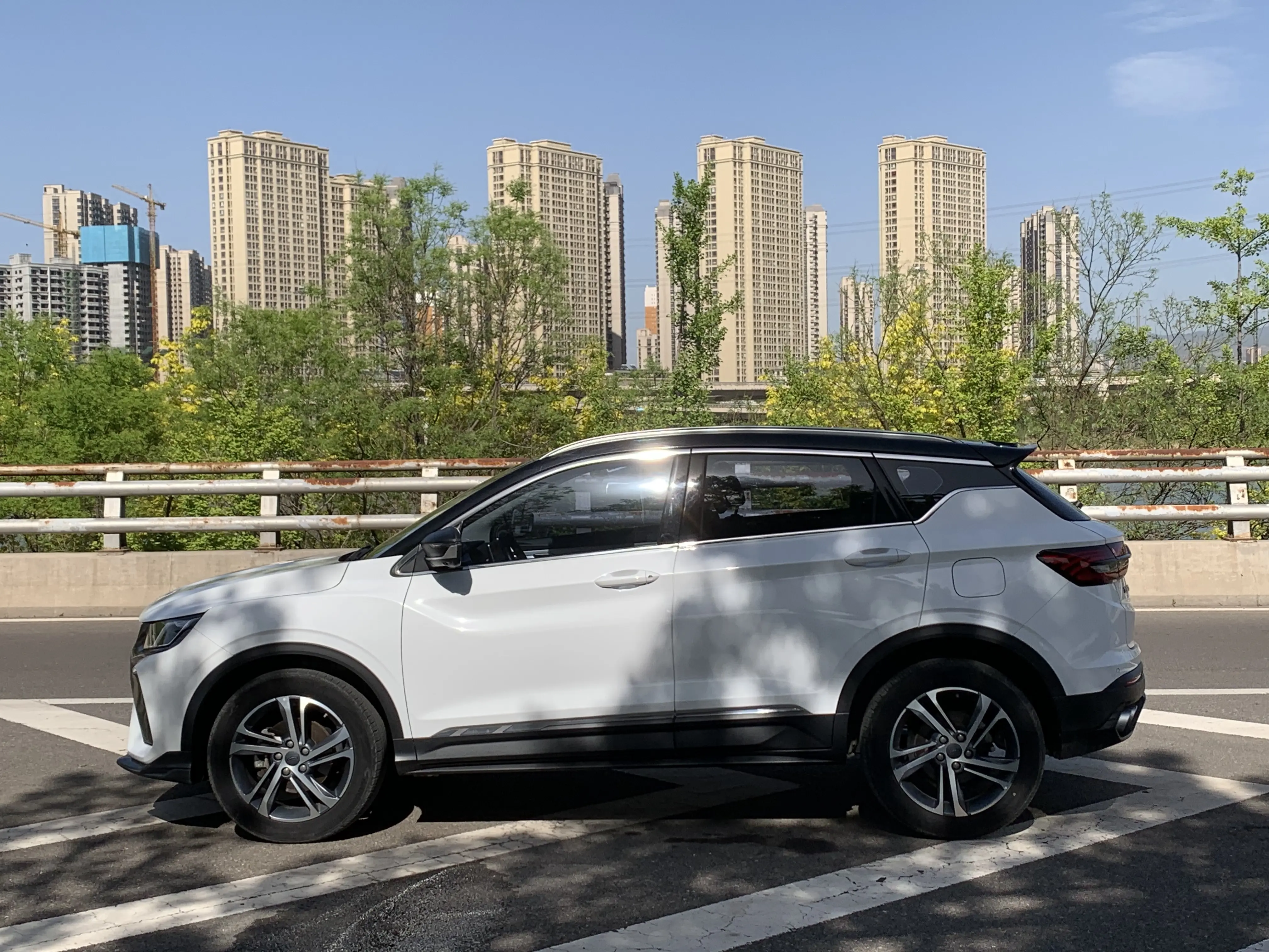 Geely Coolray SX11