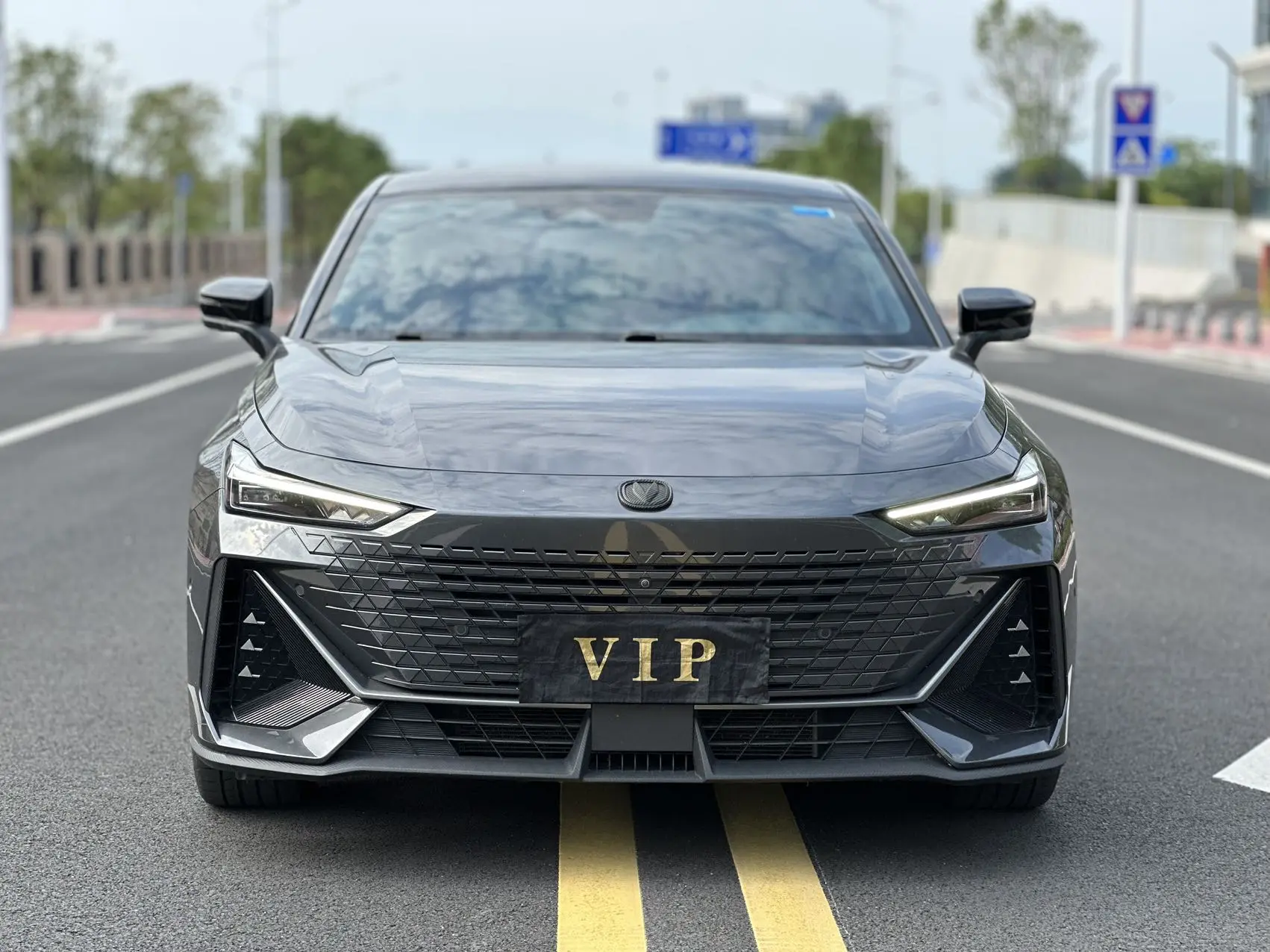 Changan UNI-V