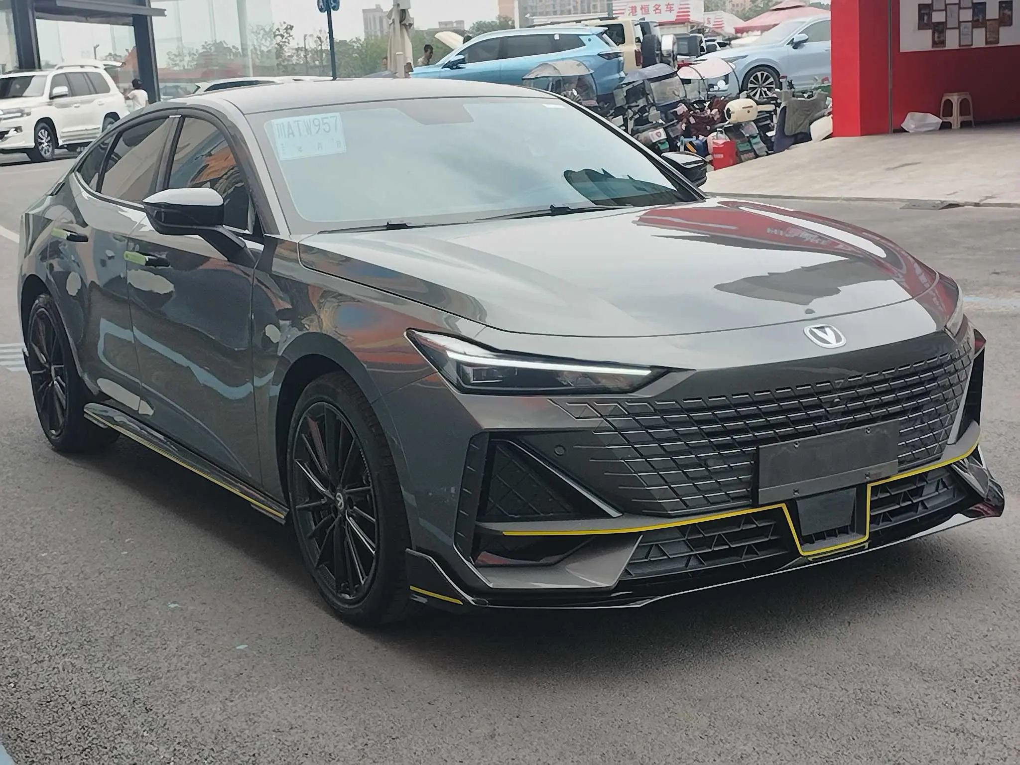 Changan UNI-V