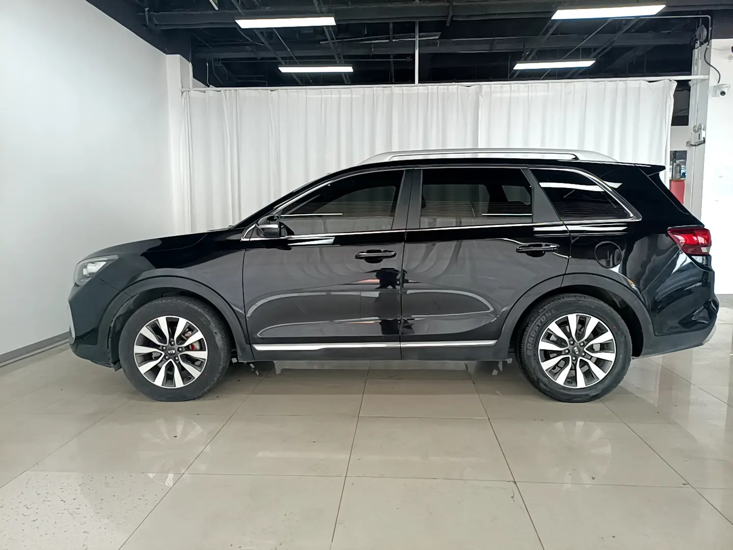 Kia KX7