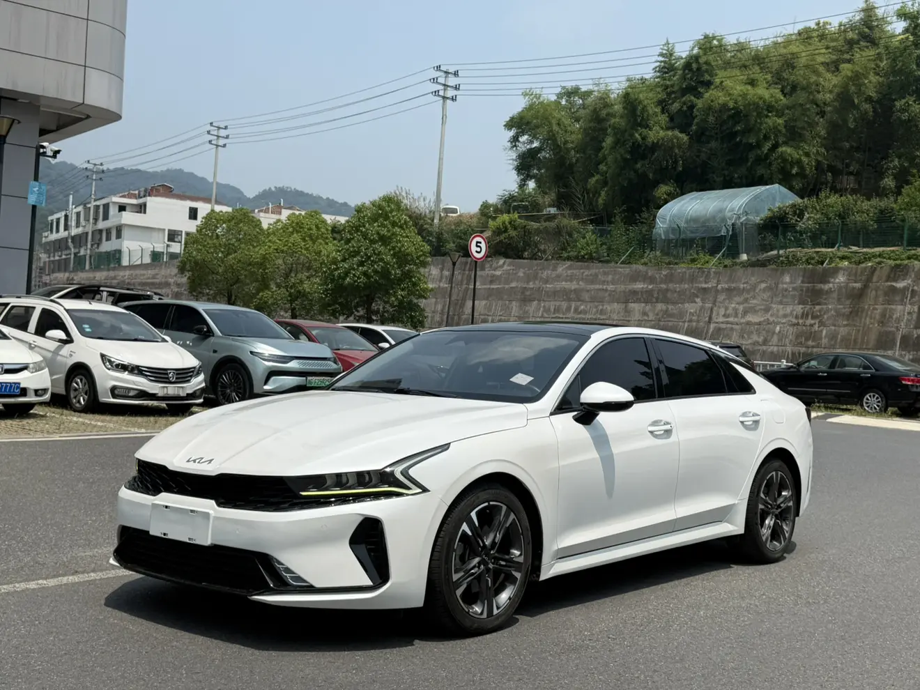 Kia K5